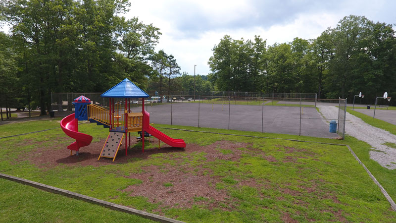 Lake Tephens Play Grounds Picture 3rd